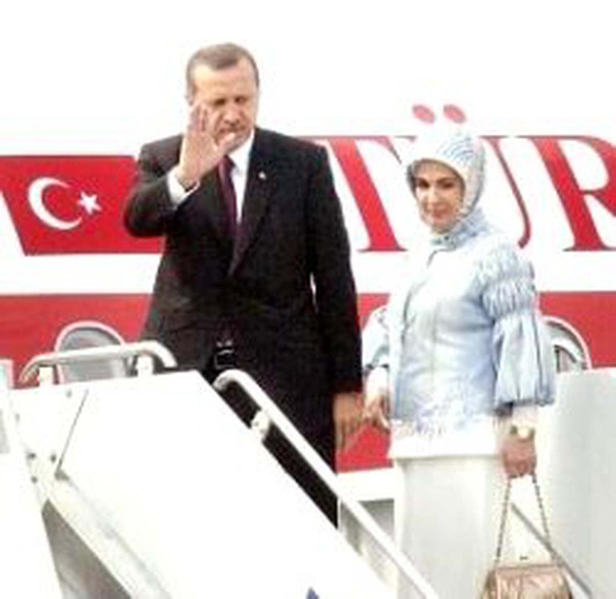 Tüm Millet Elini Taşın Altına Koysun