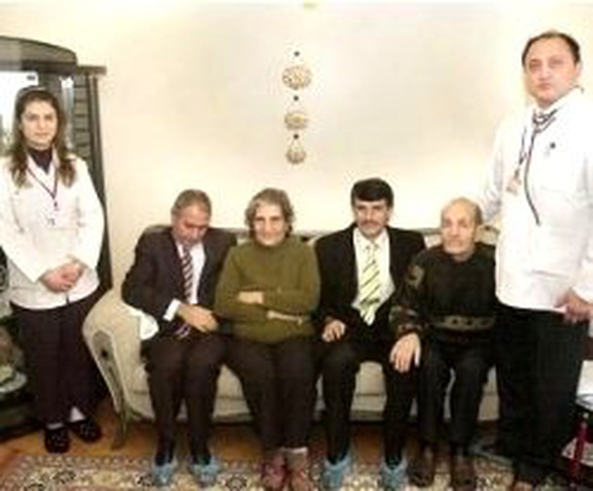 Onlar Yaşlıların Eli Ayağı