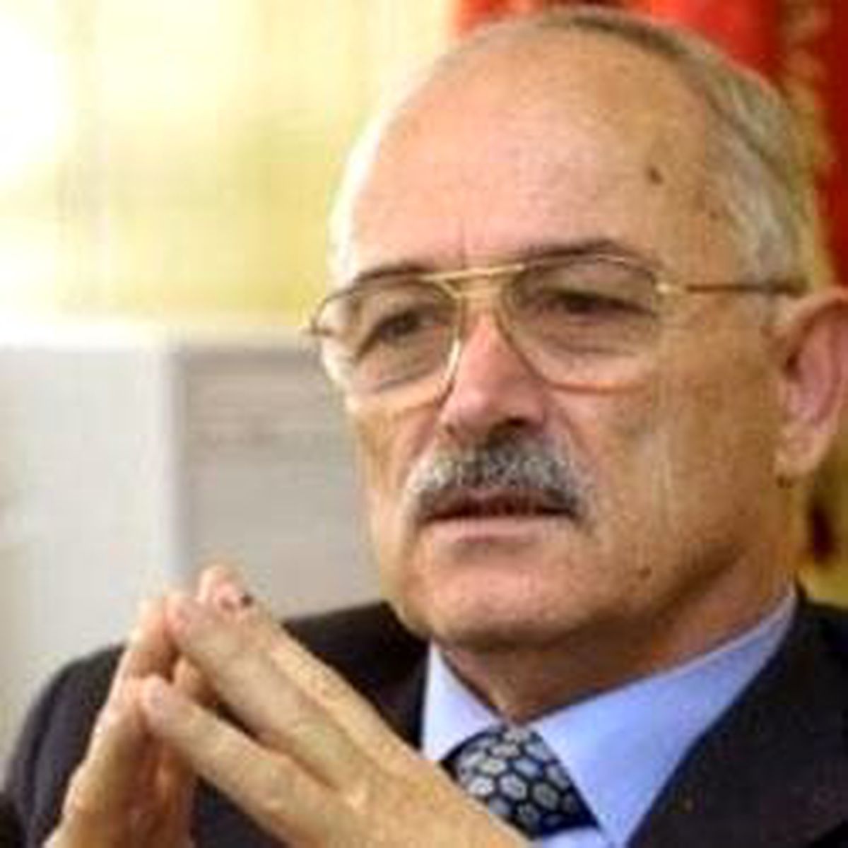Eski Bakan Pakdemir'den İlginç Öneri