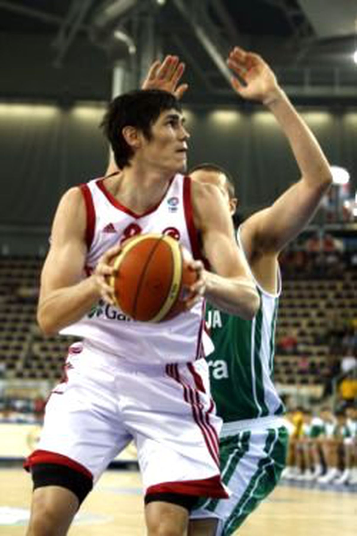 Ersan İlyasova Nba'de İlk Maçında
