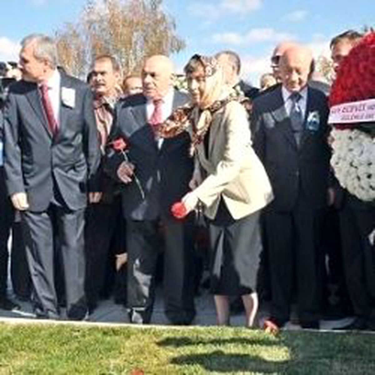 Mezar Başında Çifte Anma