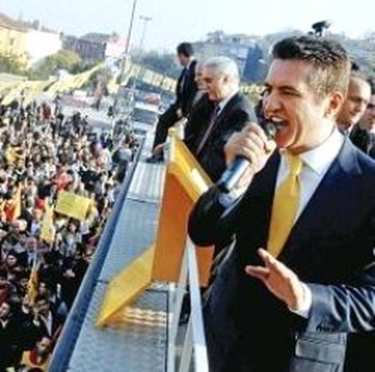 Erdal İnönü'nün Özal'ın Yolundayız