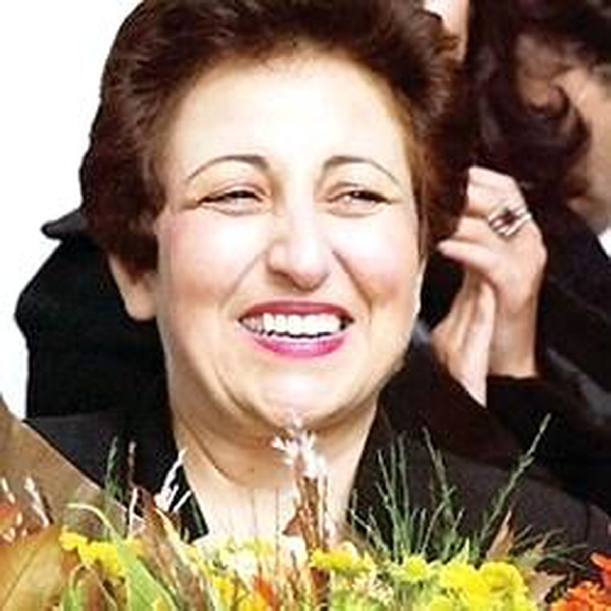 Şirin Ebadi'nin Nobel Ödülüne El Koydu