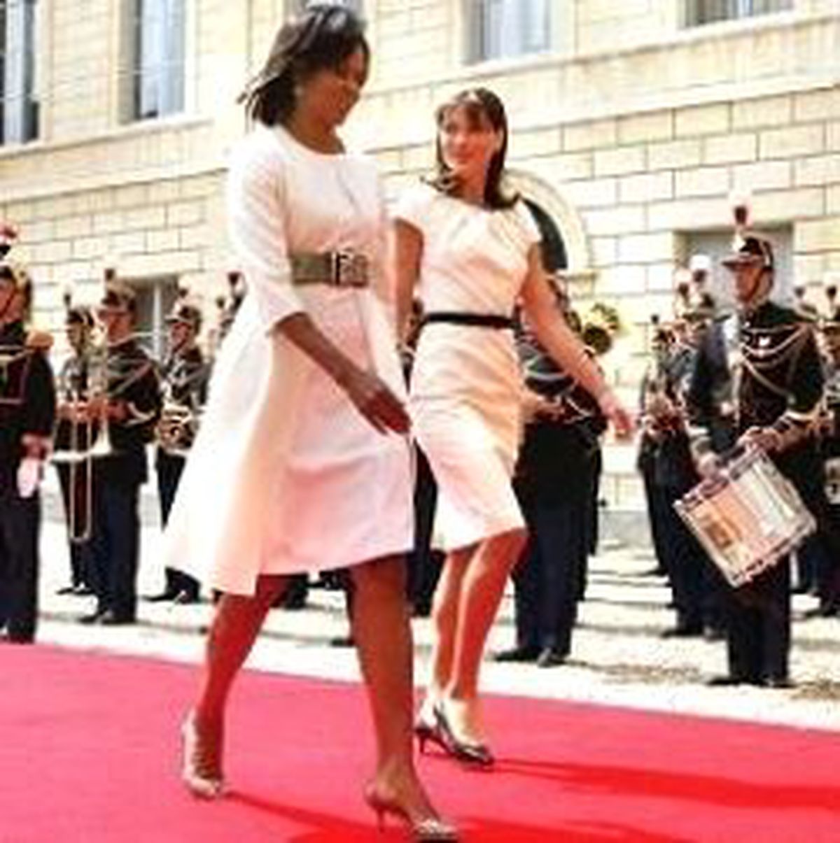 Bruni, Obama'nın Bir Adım Gerisinde