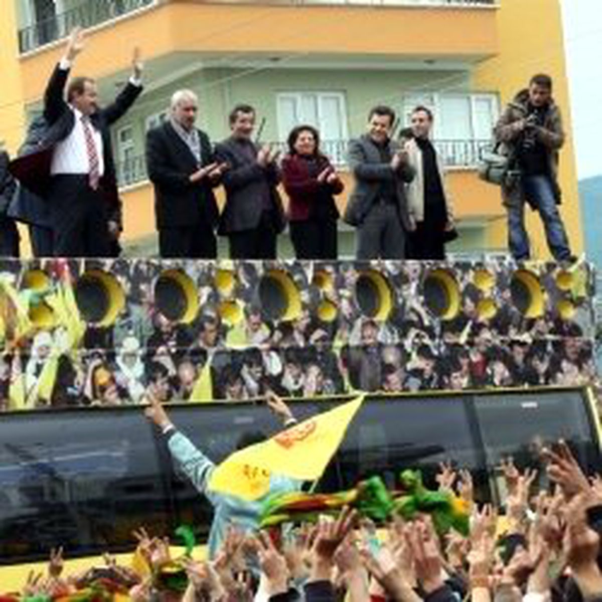Bu Gösteriler Işığında...
