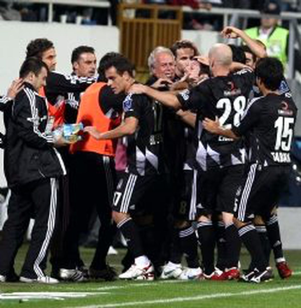 Kartal'ın Yolu UEFA'ya Nasıl Çıkar?