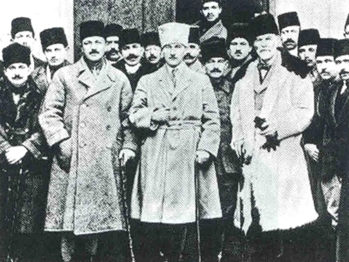 Kim Atatürk\'e Düello Teklif Etti?