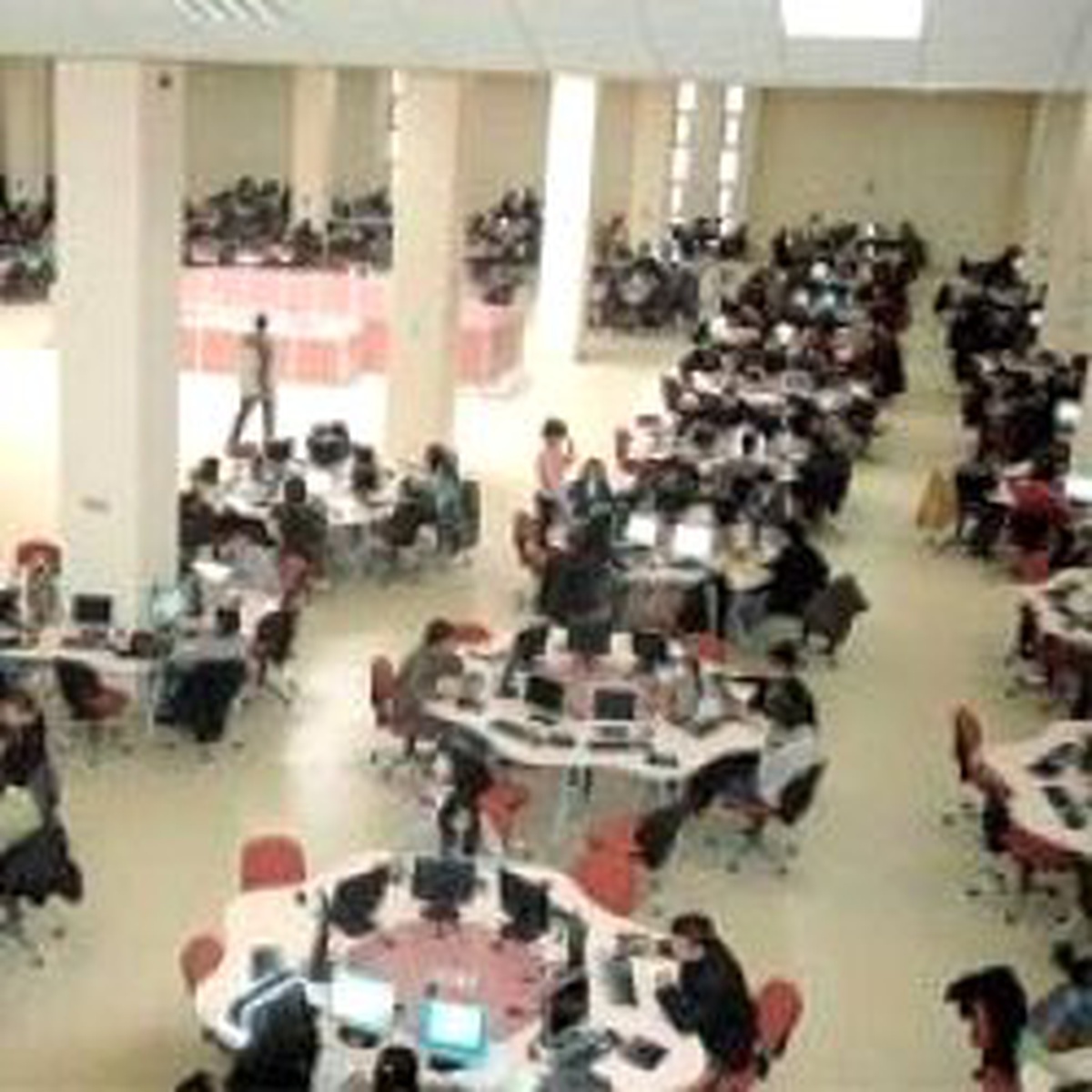 Dünyanın En Büyük Bilgisayar Merkezi