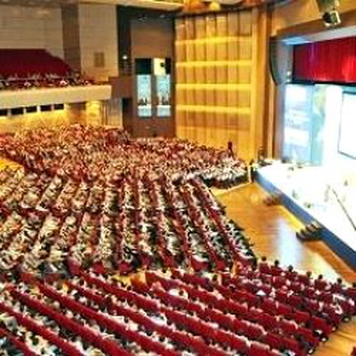 Krizde 2 Bin Kişiyi İşe Aldı 150 Bin Kişi Daha Kuyruğa Girdi