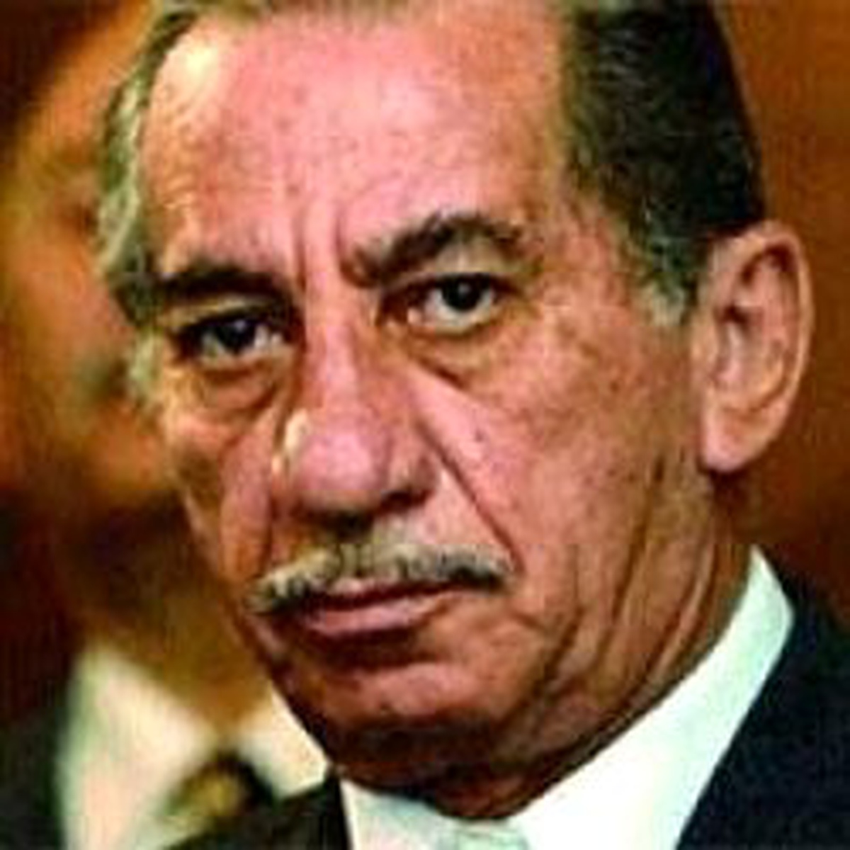 Papadopulos'un Kemikleri Miloşeviç'in Dolarları