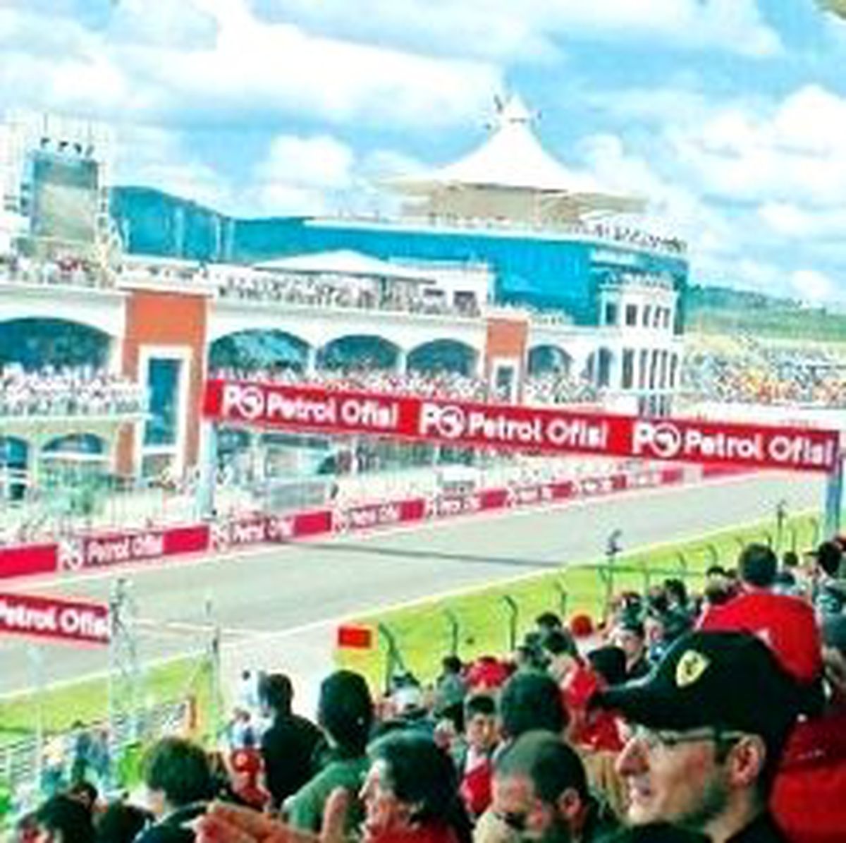 F1 Az Geldi, İstanbul Park'a 'Devlet' Göründü