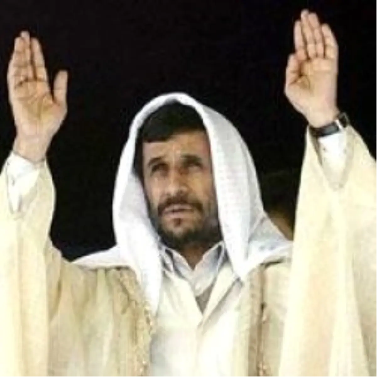 İran Uranyum Üretimi İçin Tarih Verdi