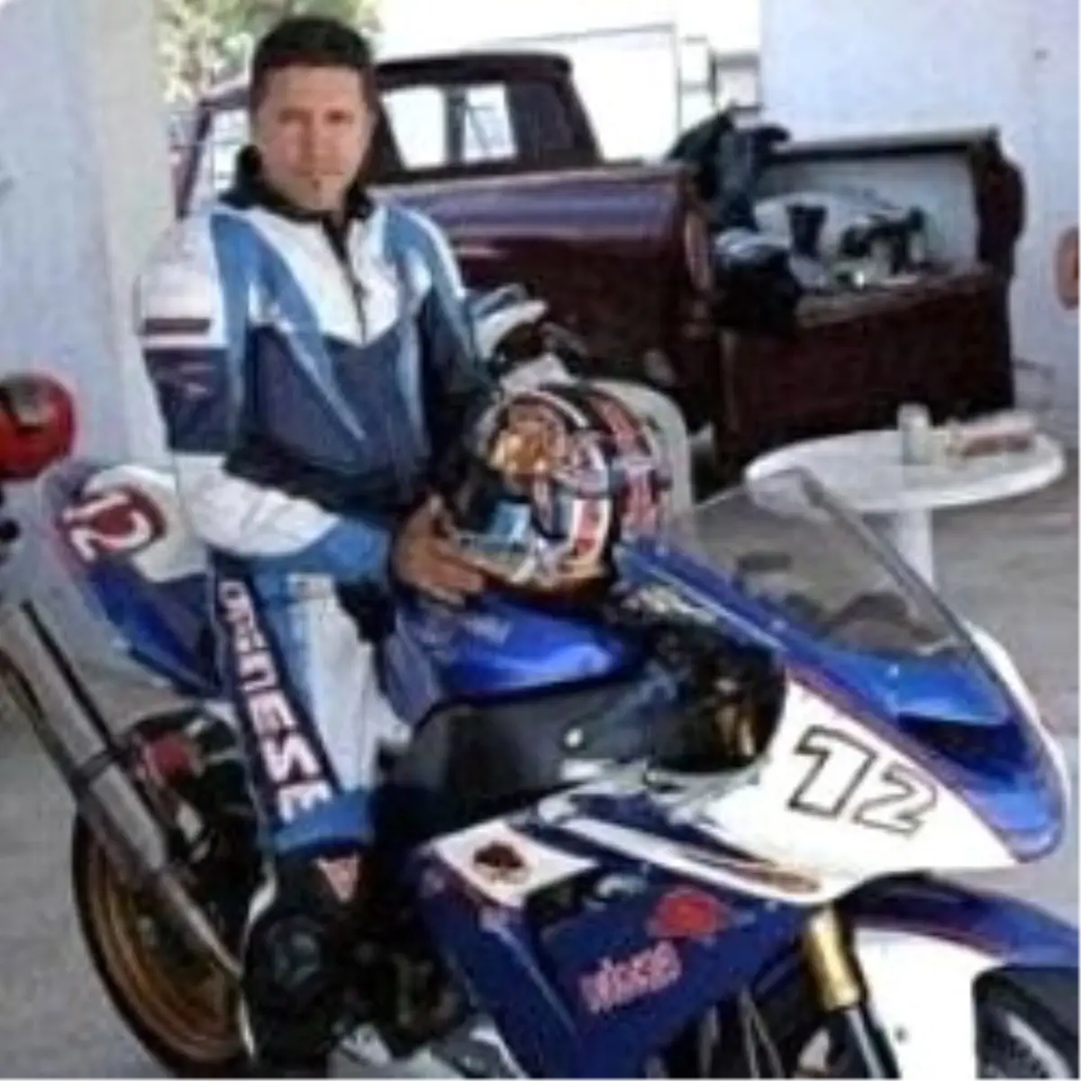 Motosikletiyle Otomobile Çarpan İşadamı Öldü