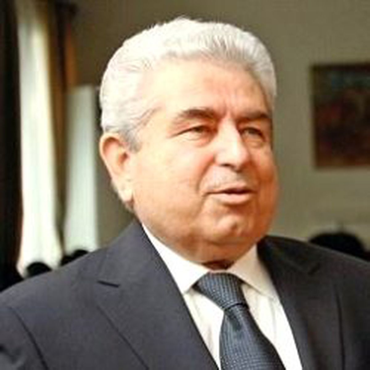 'Türklere Tavizden' Hükümet Çatırdıyor