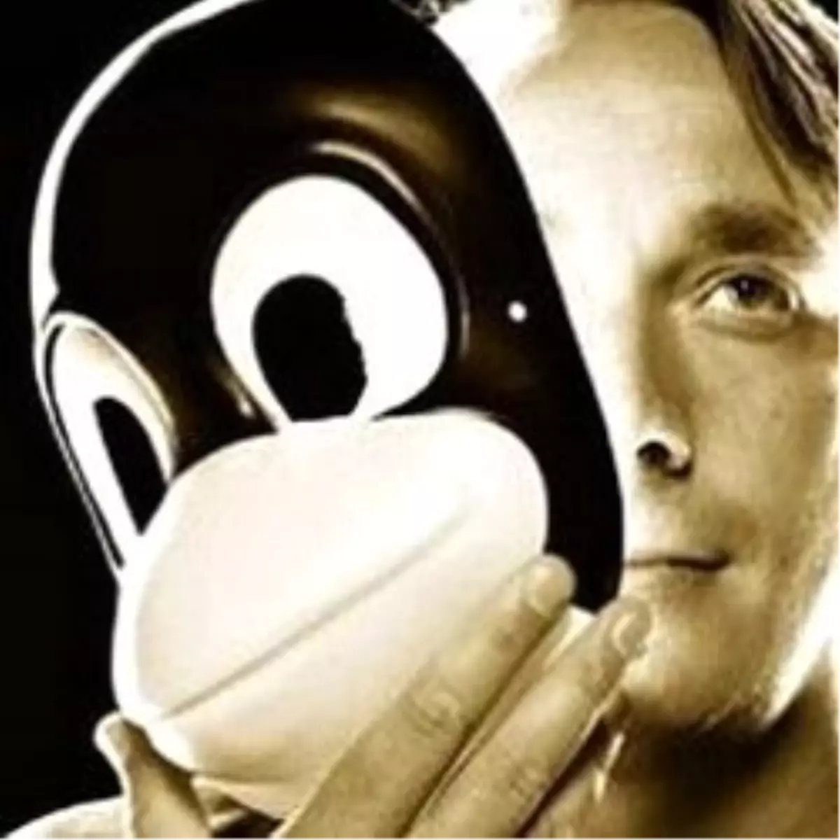 Linux\'un Babası Nexus One\'ı Seçti