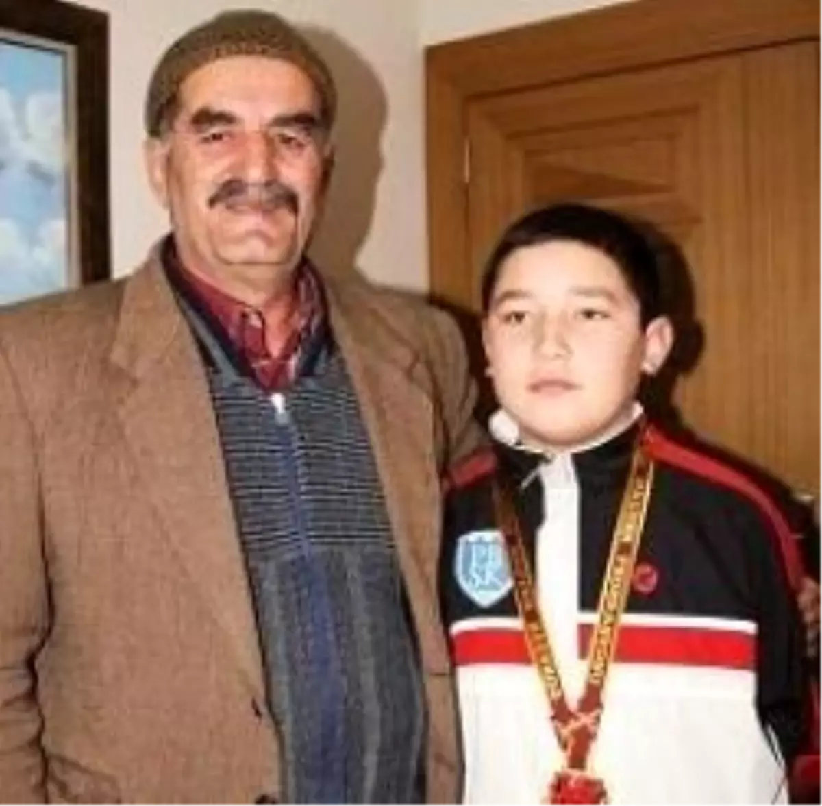 Pehlivan Torunu Halterciden Teşekkür Ziyareti