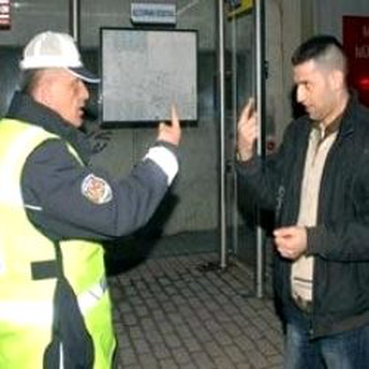 Sağır ve Dilsiz Otomobil Kullanınca