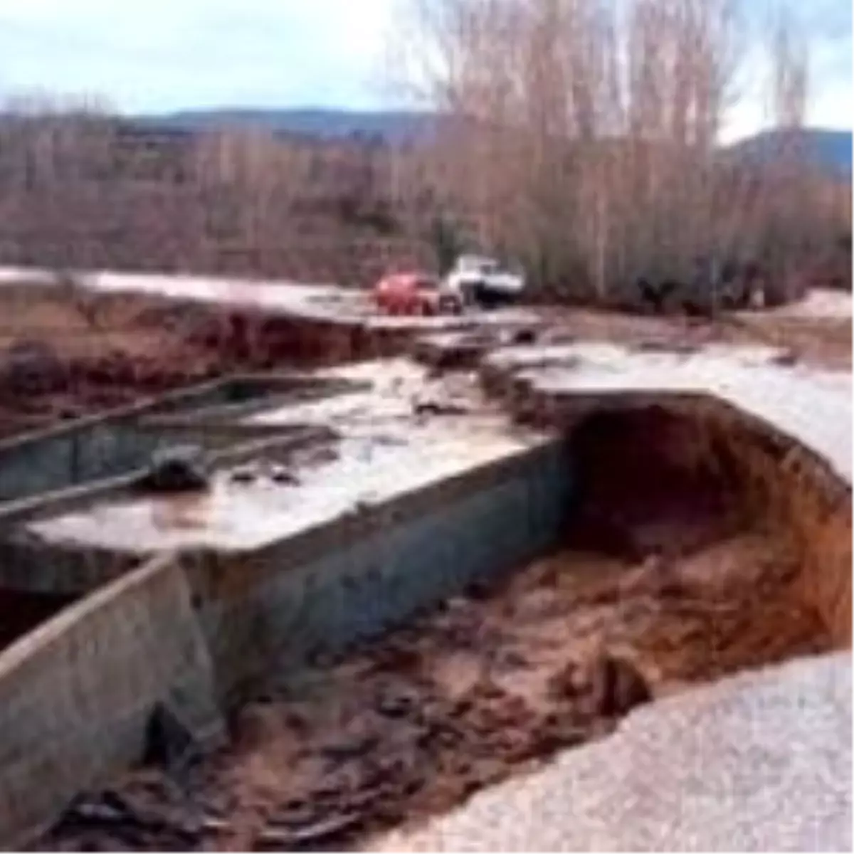 Çanakkale Lodosla Sağanağa Teslim