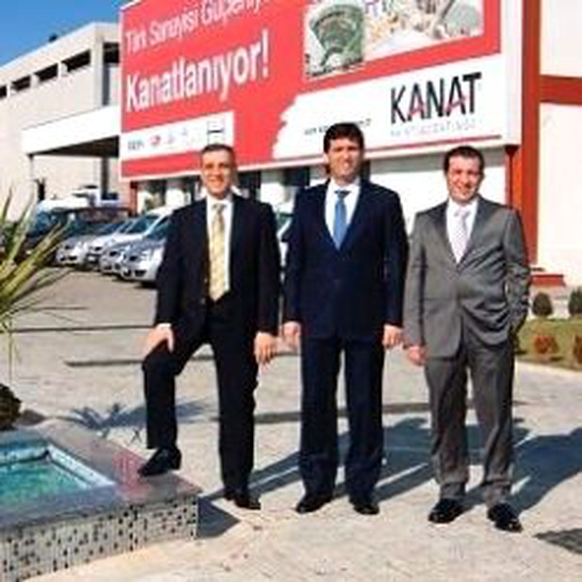 Baba, Kayısı İhracatı İçin İzmir\'e Yerleşti, Oğullar \'Sanayinin Boyacısı\' Oldu