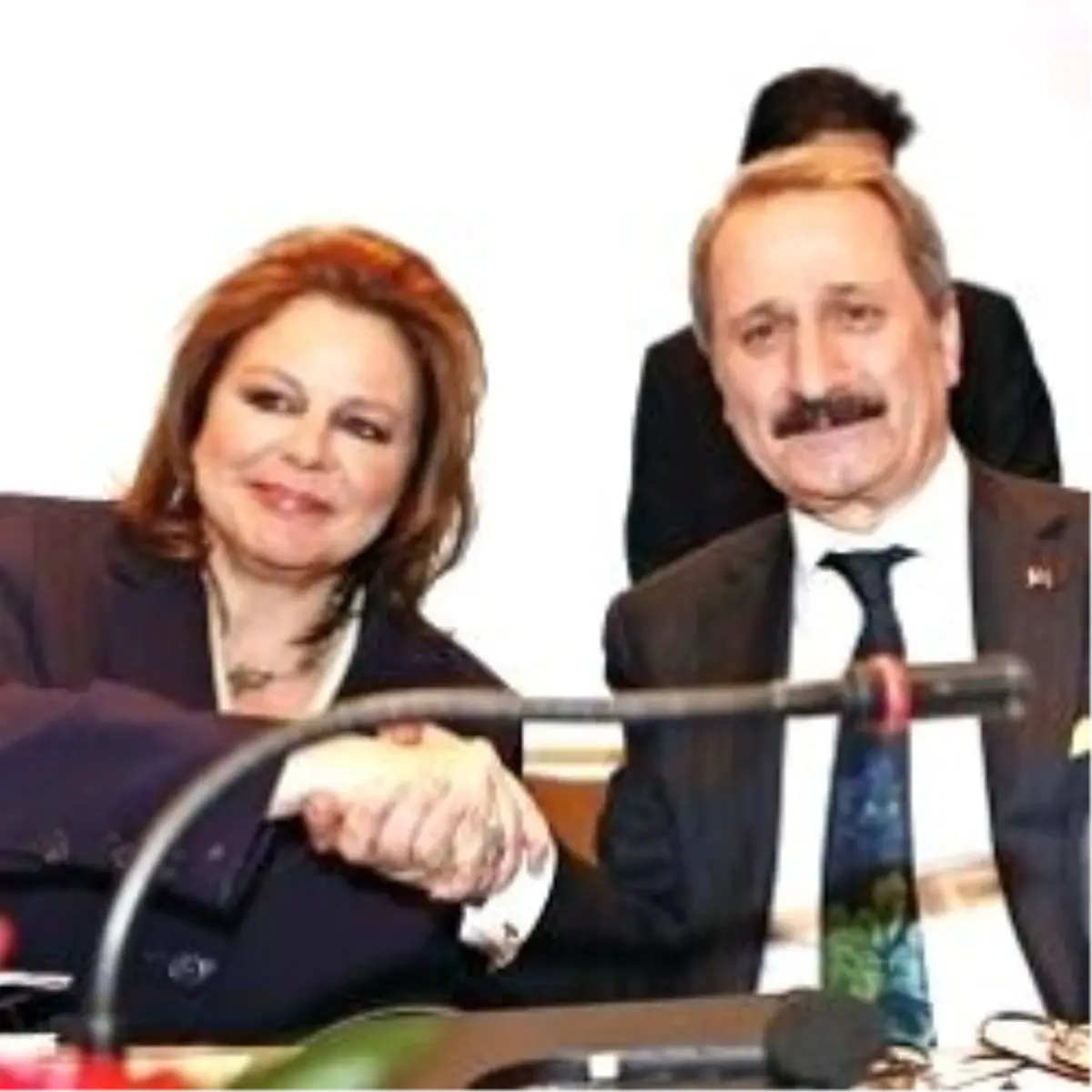 200 İşadamıyla Atina\'ya Gitti