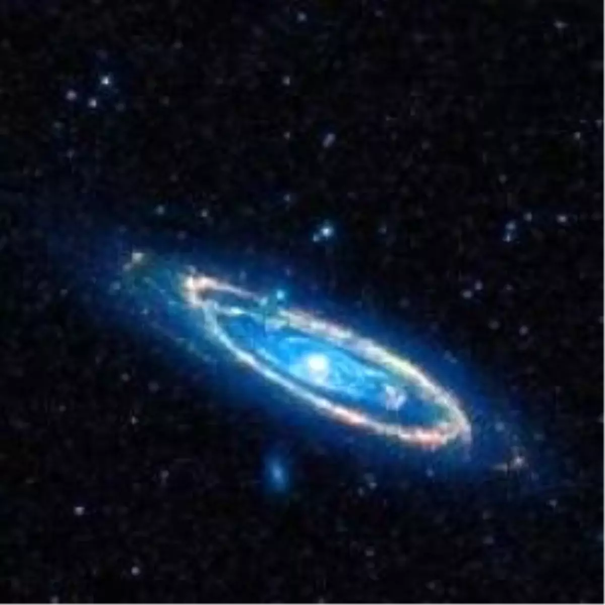 Uzay Mekiği \'Wıse\' İlk Görüntülerini Geçti