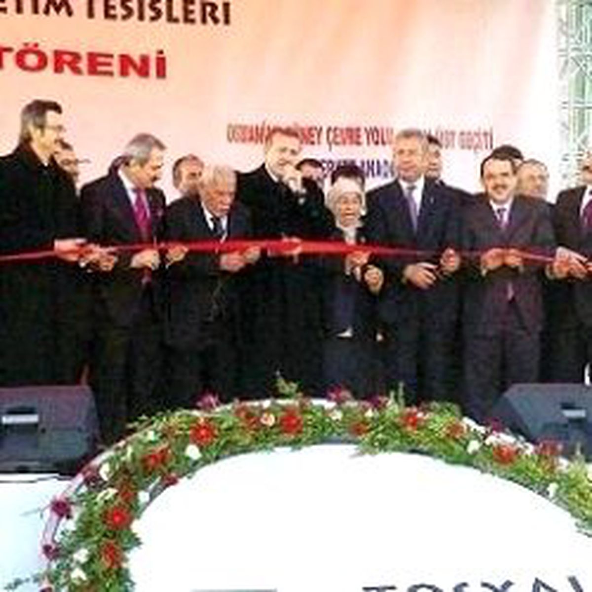 1 Milyar Dolarlık Kurdela Kestikten 12 Gün Sonra Vefat Etti