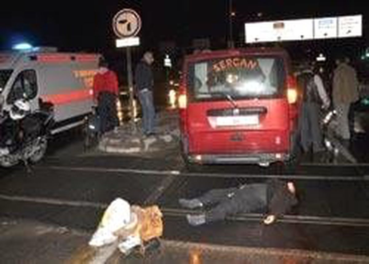 Biri Çarptı İkisi Üstünden Geçti