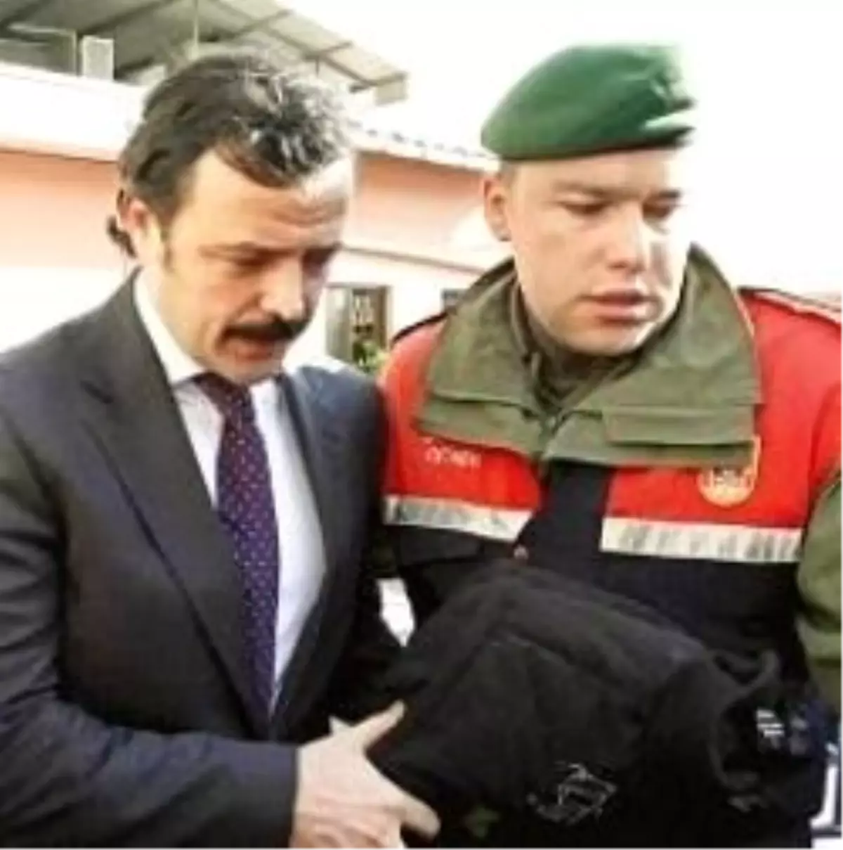 Kanaat İçin Belgenin Aslı Şart