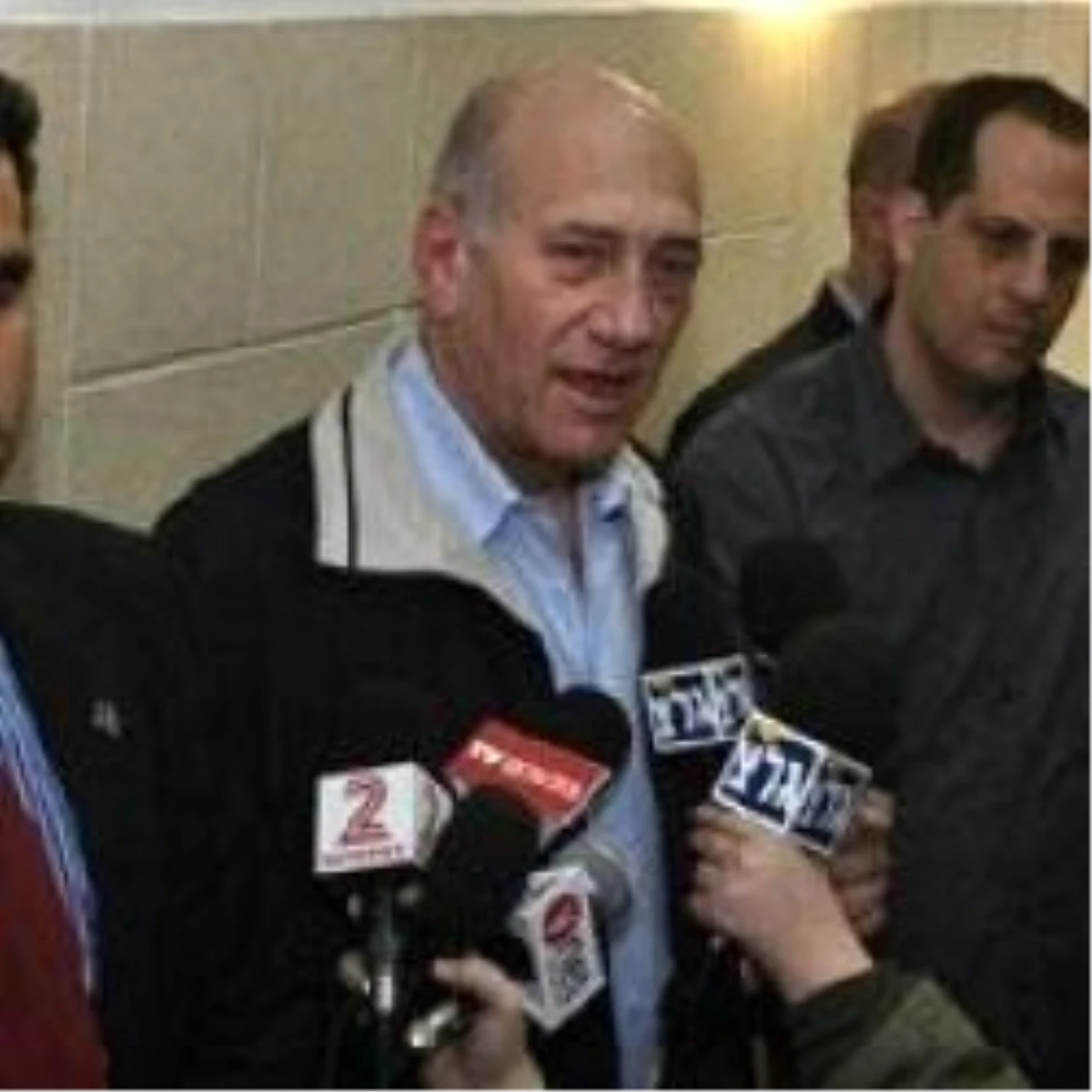 Olmert\'in Yargılanmasına Başlandı