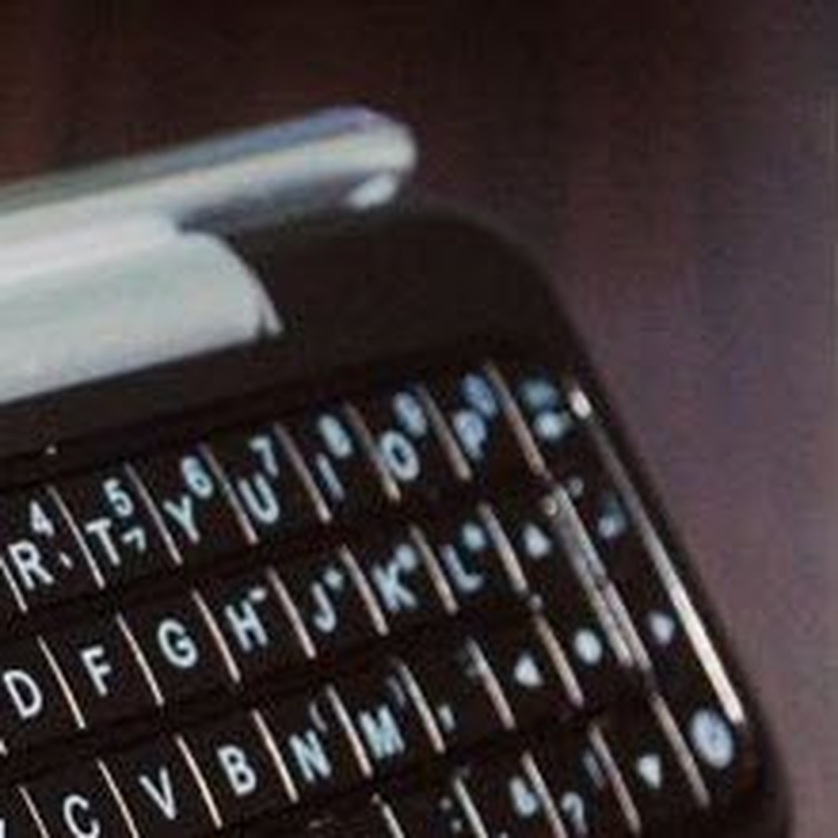 Çinliler Motorola Backflip'i Kopyaladı