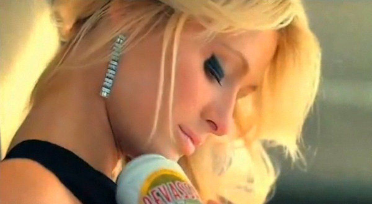 Paris Hilton'un Reklamı Yasaklandı