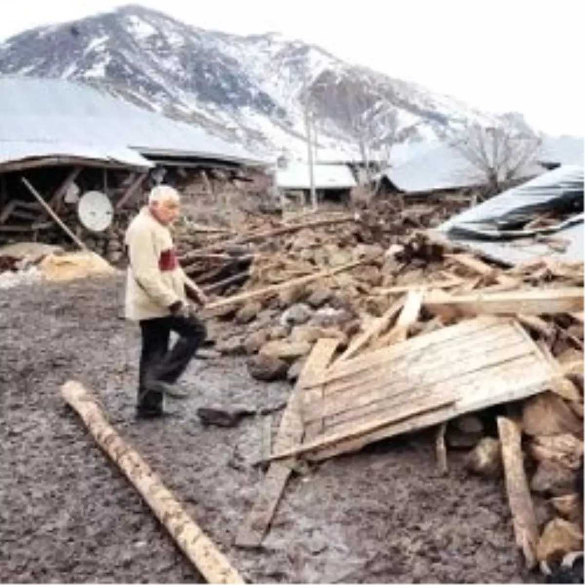 TOKİ, Kerpiç Ev Alarmına Geçti, 121 Bini Ruhsatlı Çıktı