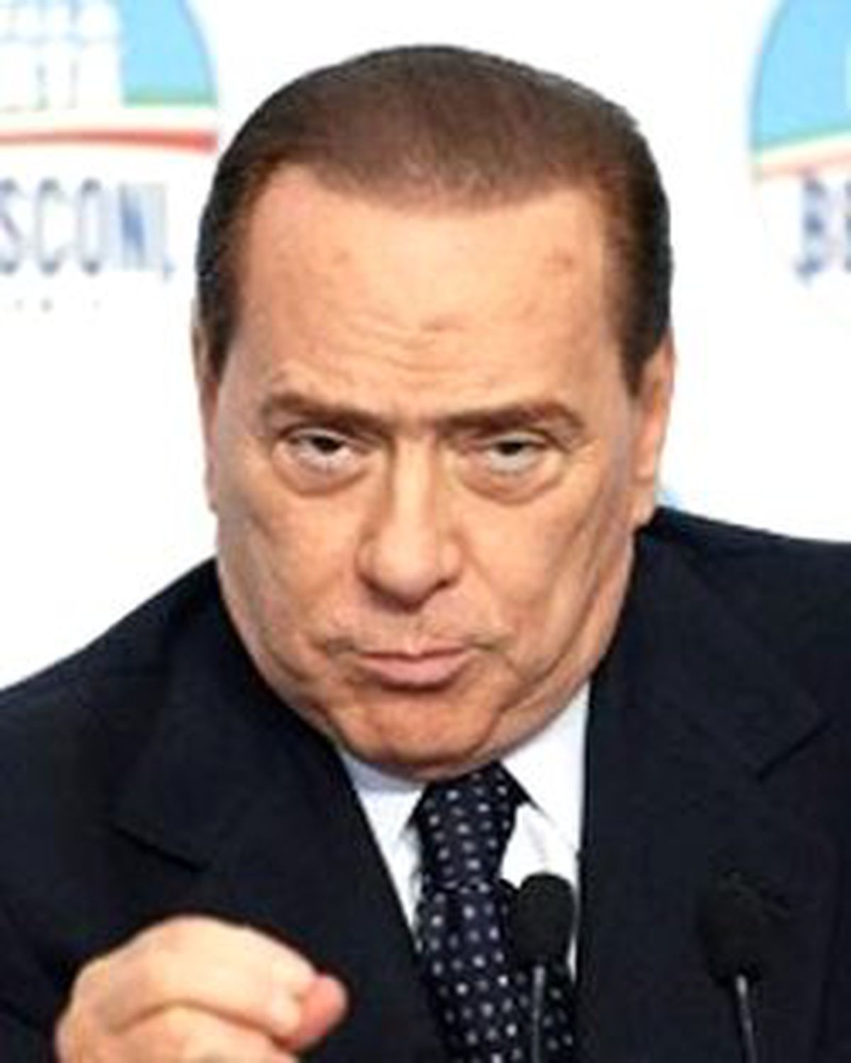 Berlusconi: Meydana İneceğiz
