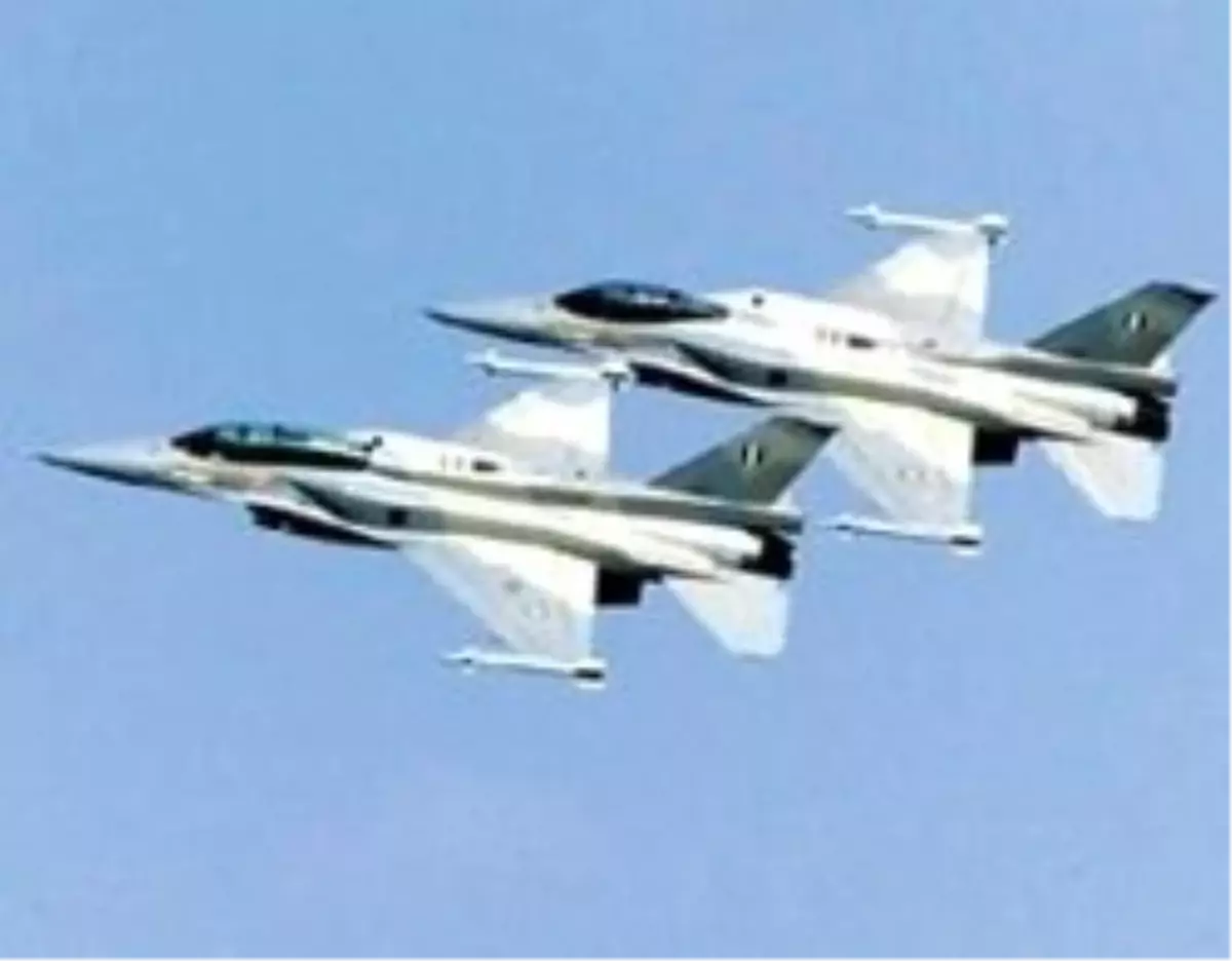 Ege\'de Savaş Uçakları Yerine Martı Sesleri