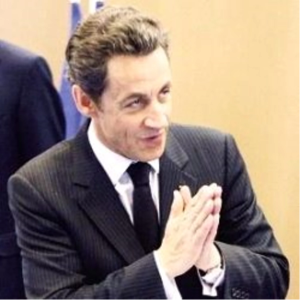 Yoksa Sarkozy İktidarsız Mı