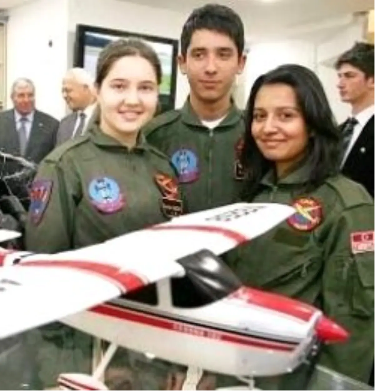 Genç Çelik Kanatlar Aranıyor