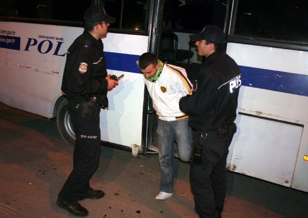 43 Taraftar Gözaltına Alındı