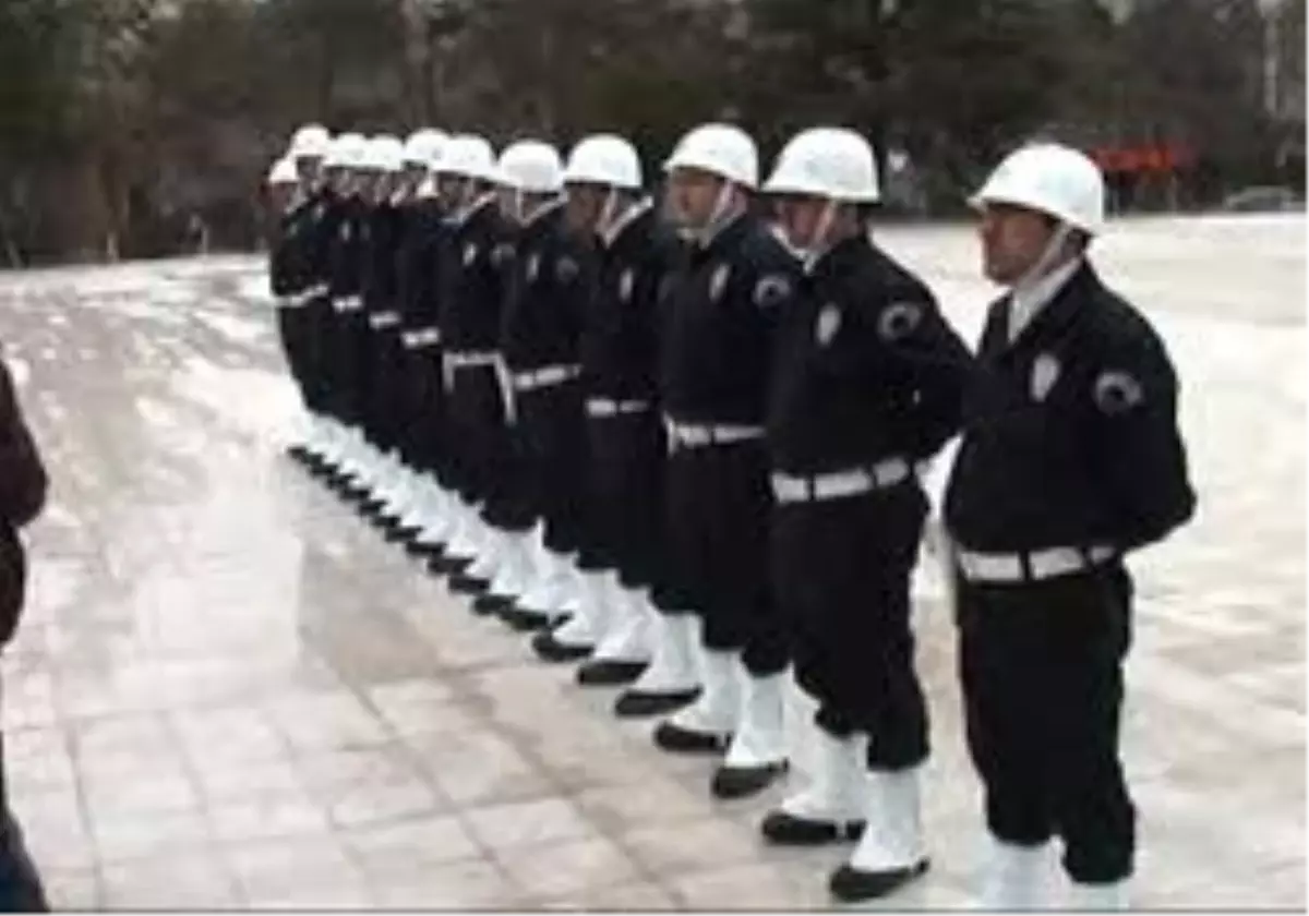 Şanlıurfa - Acemi Hırsız Cep Telefonunu Tezgahta Unuttu