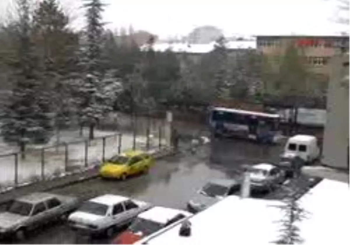 Niğde\'De Kar Yağışı