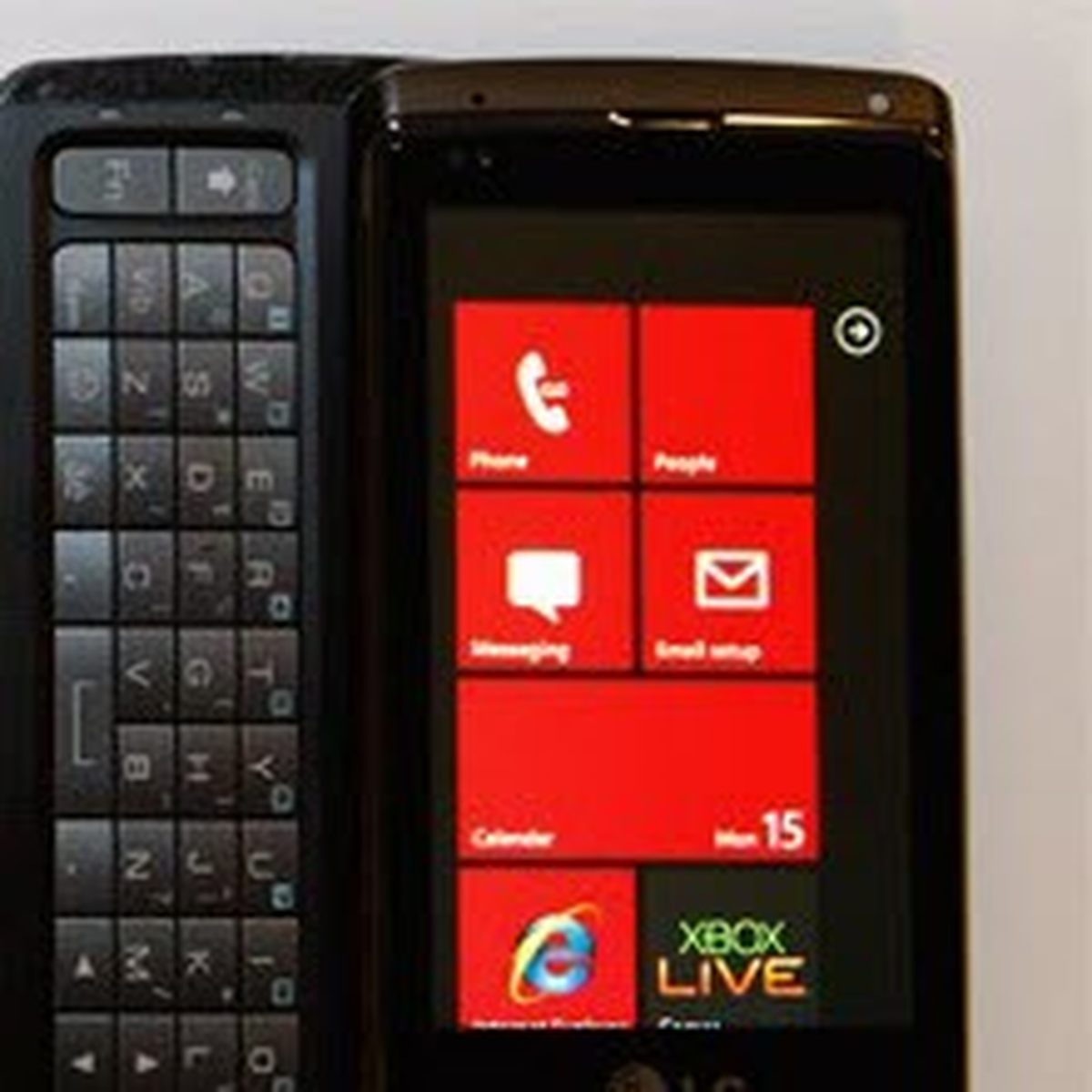 Yepyeni Windows Phone 7'li Cepler!