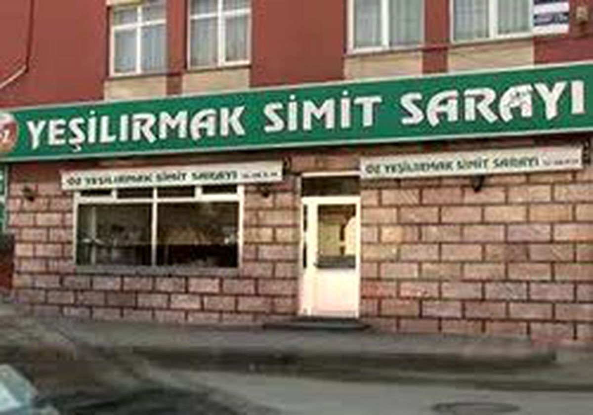 Ekmek Teknesinde Masa Tenisi