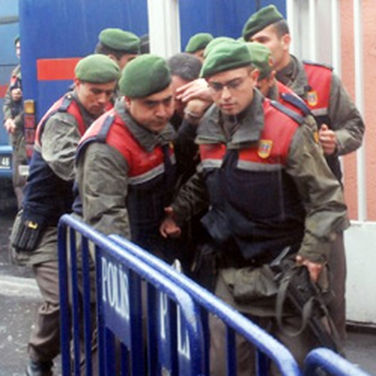 Ergenekon'da Yeni Dalga: 28 Gözaltı