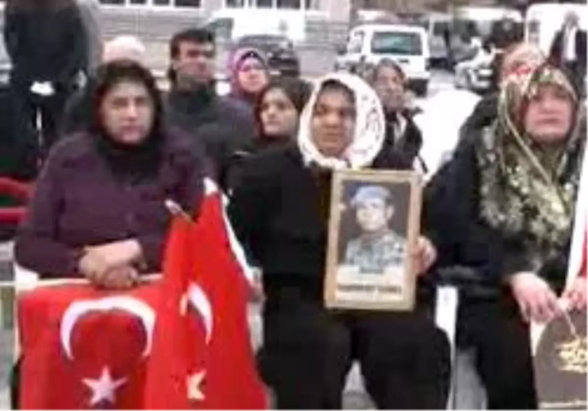 Kırıkkale - Şehit Babasının Resmini Öpen Aybüke: Seni Çok Öz