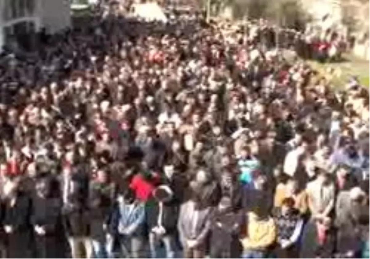 Ana-Kız Toprağa Verildi