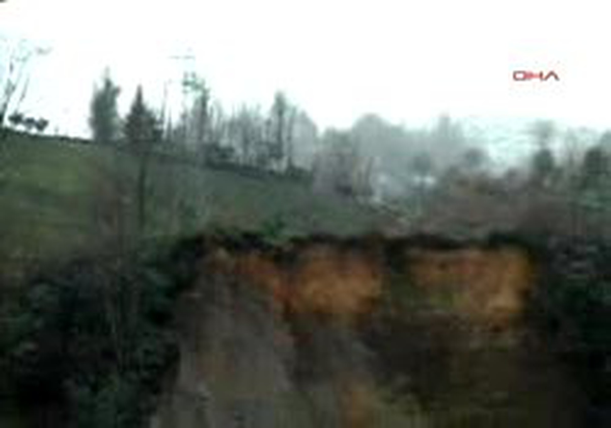 Rize // Ekg // Rize´De Kar Yağışı Etkili Oluyor