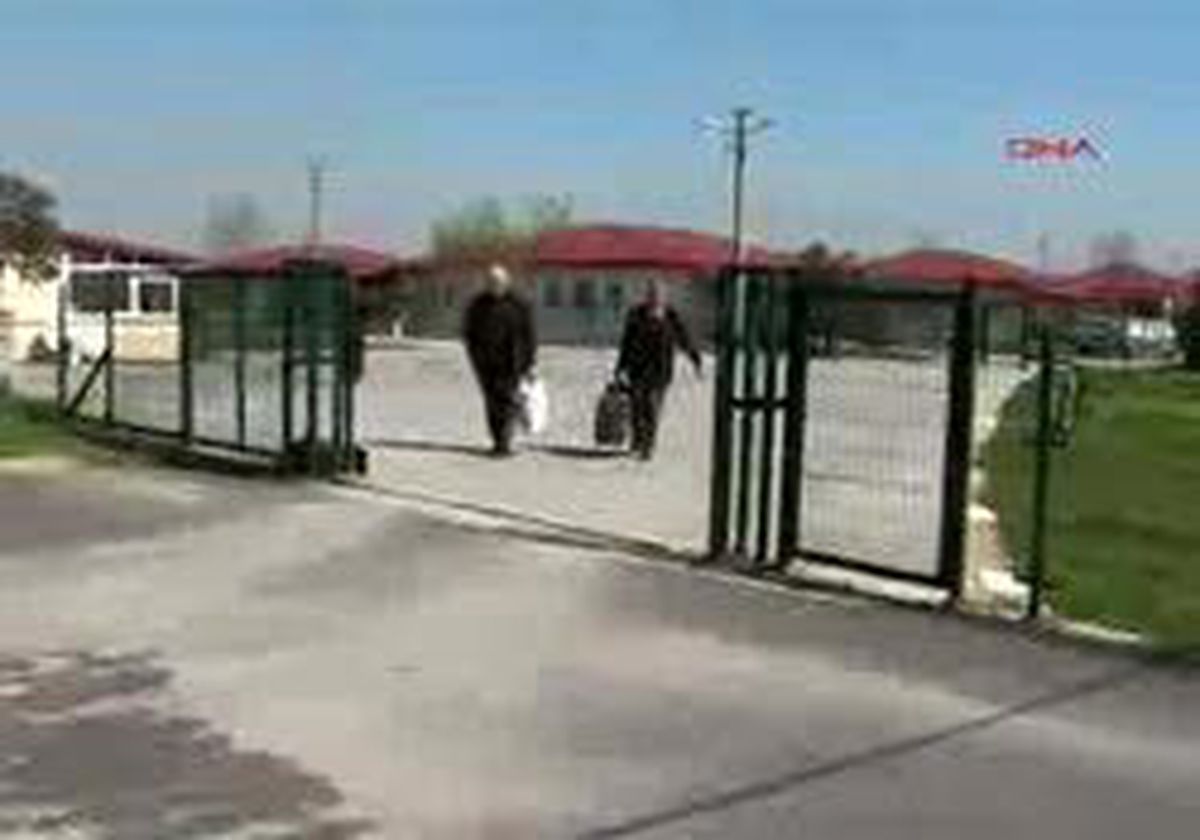 Aidatları Ödemeyince Huzurevinden Atıldı