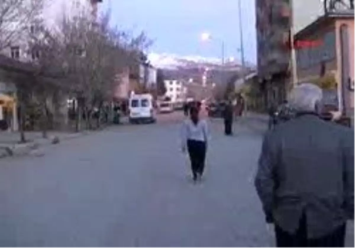 Tunceli // Ekg // 2 Tırnakçı, Hozat\'Ta Bir Günde 8 İş Yerini