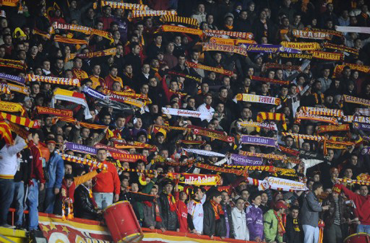 Ultraslan'dan Küfür Uyarısı