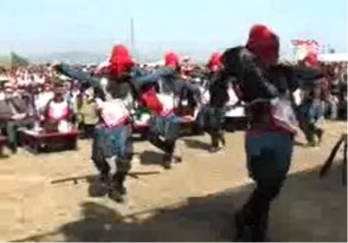 Manisa - Nevruzda Volkan Konak Rüzgarı