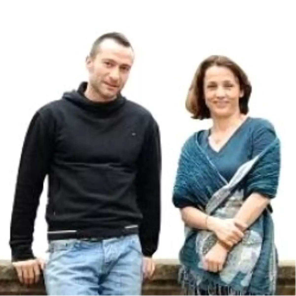 Reklamda Kamyon Motorunu Tavana Astı \'Satış Sonrası\'na Yüklendi